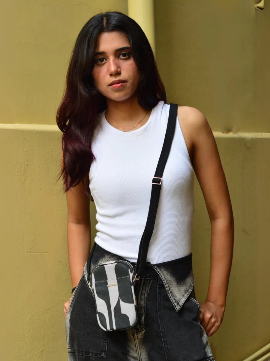 Small Sling Bag for Women, Phone Bag | Monochroming