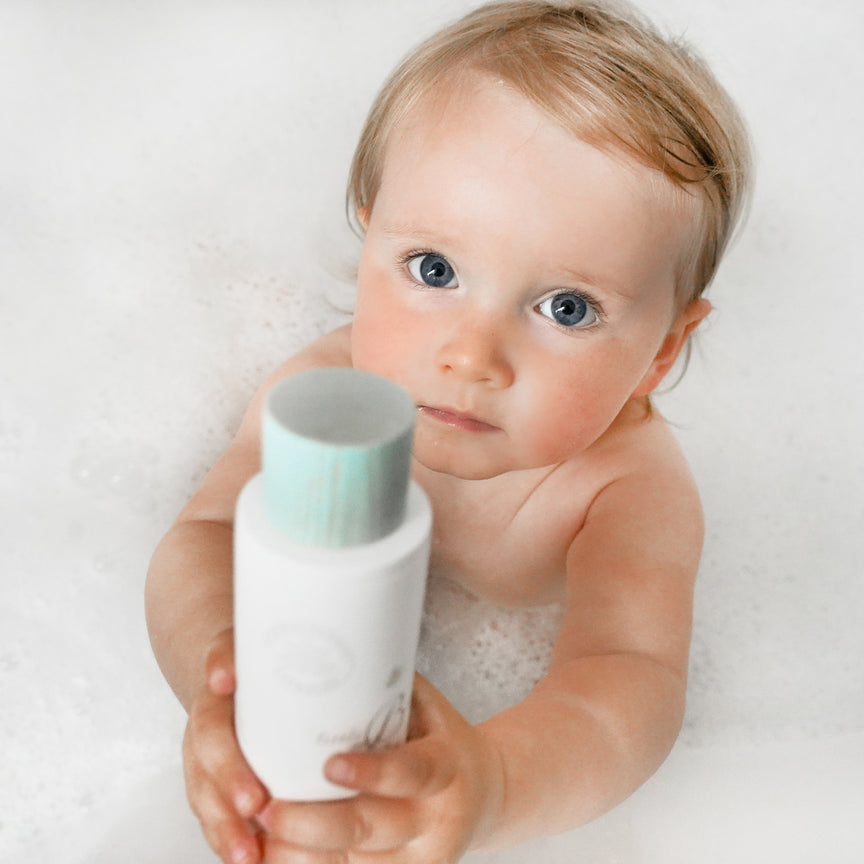 Little Butterfly London bubbles in the breeze TOP TO TOE WASH 200ml